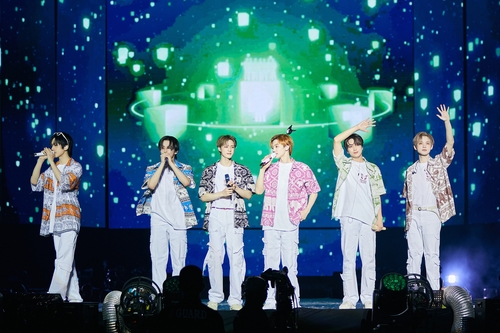 NCT DREAM泰国演唱会吸引6.5万余粉丝